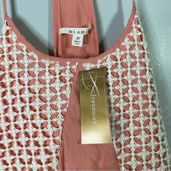NWT Francesca’s Mimi Pink White Crochet Accent Sleeveless Boho Blouse Medium - Picture 3 of 6